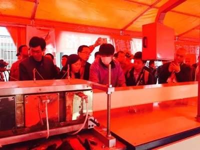 探索AI前沿技術(shù) 趨勢(shì)、挑戰(zhàn)與交流平臺(tái)